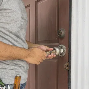 Central Locksmith Store Florissant, MO 314-329-3042 - locks-replace-01